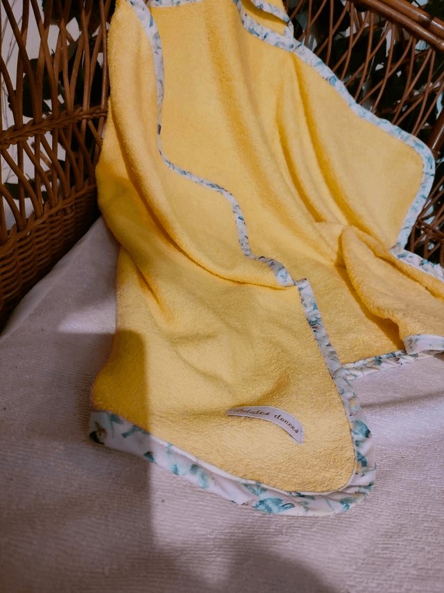 Sortie de bain jaune - Personnalisable