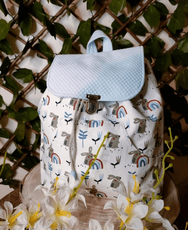 Sac à dos poche frontale 